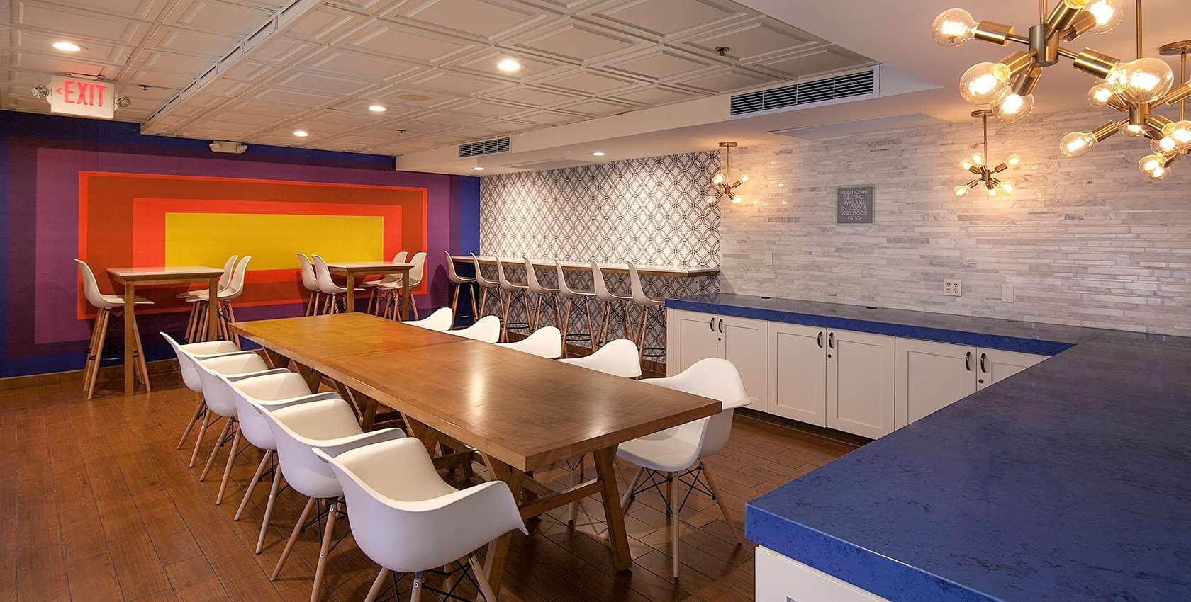 The Kinney - Venice Hotel