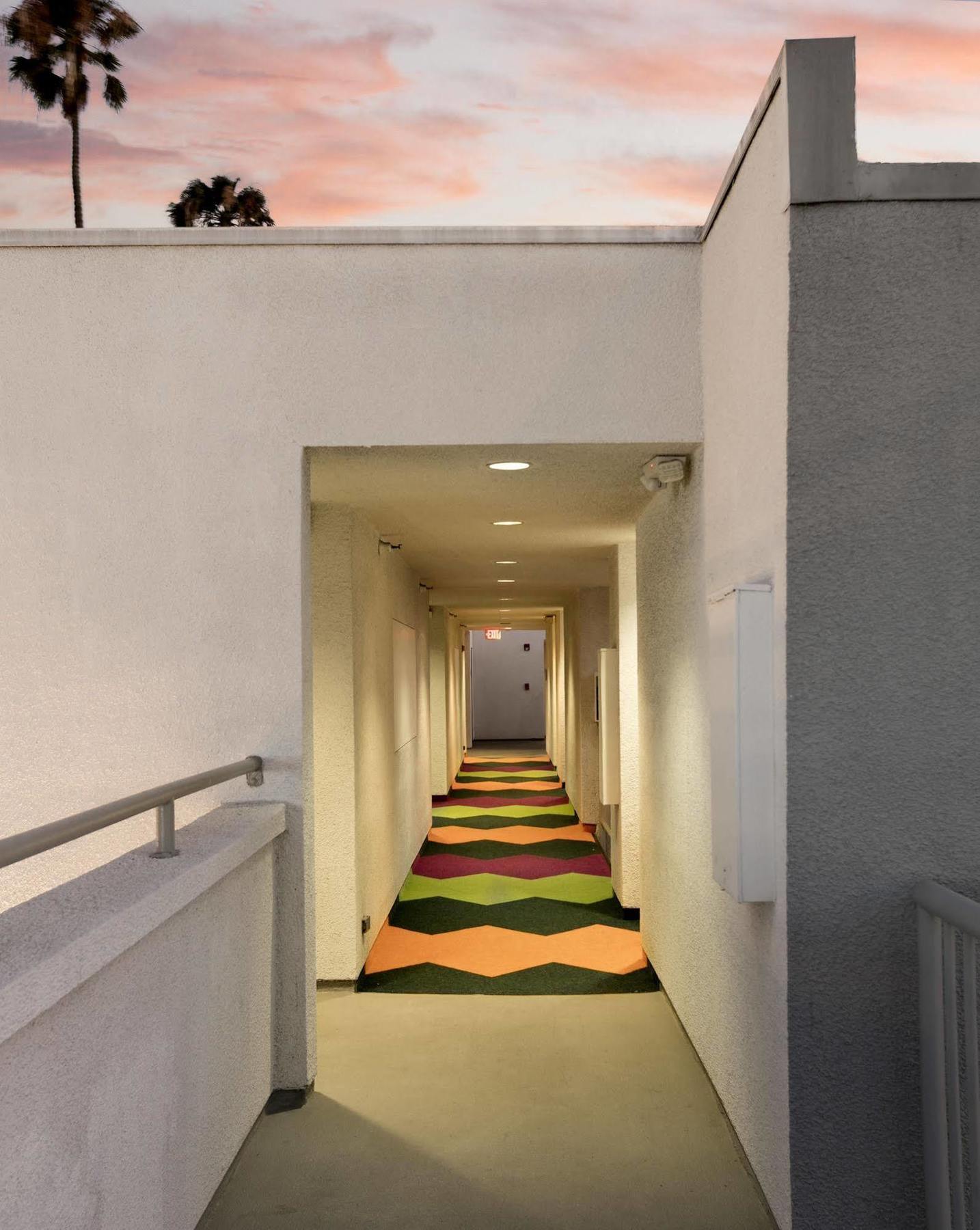 The Kinney - Venice Los Angeles