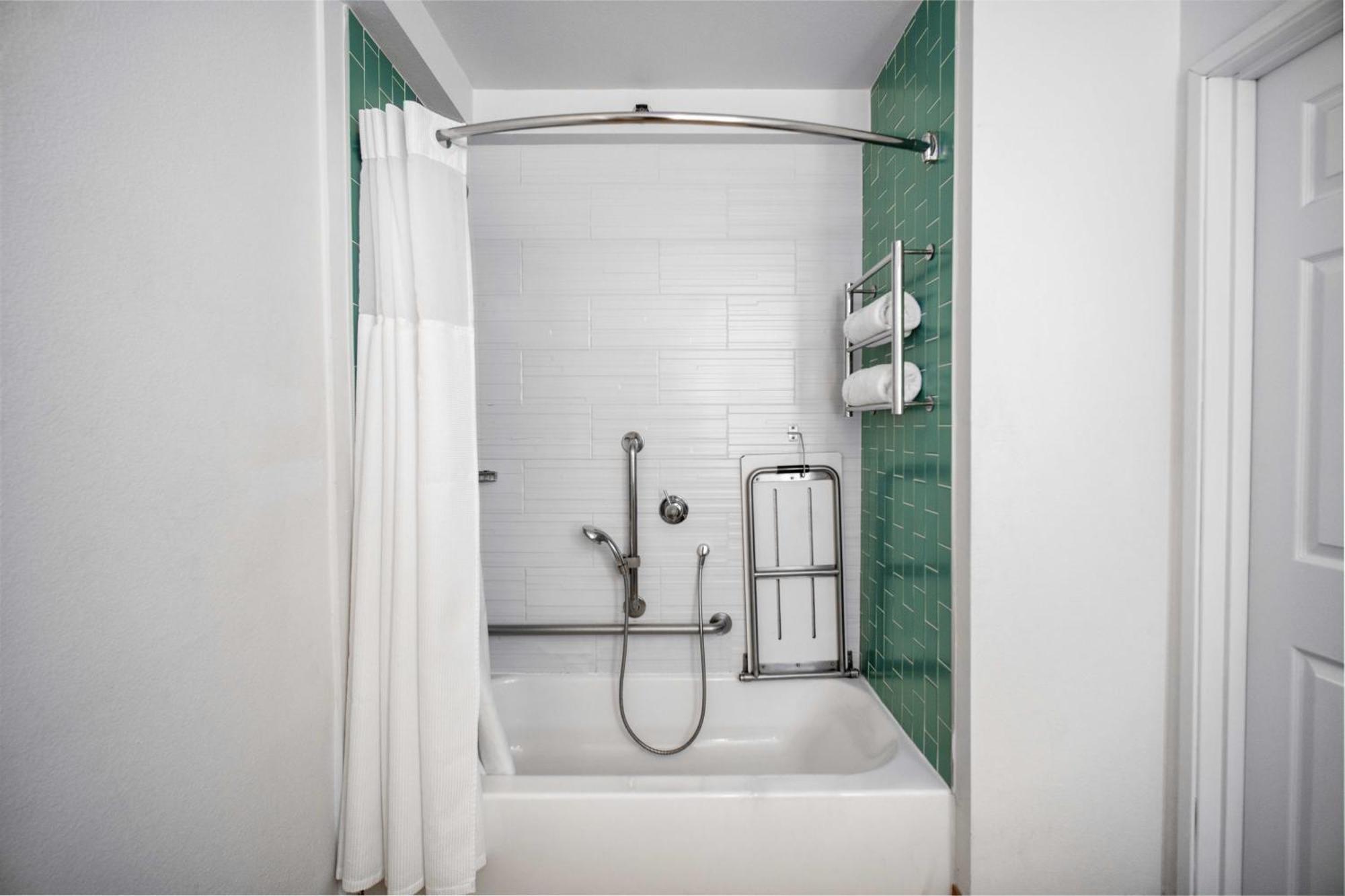 The Kinney - Venice Hotel